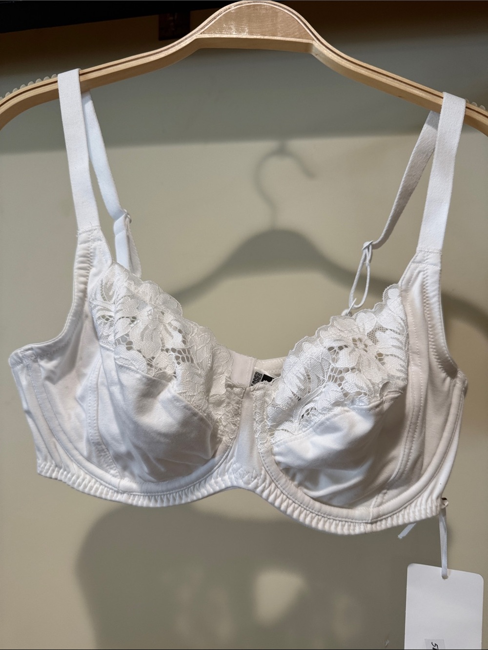 Lace-Accent Full Support Bra in White